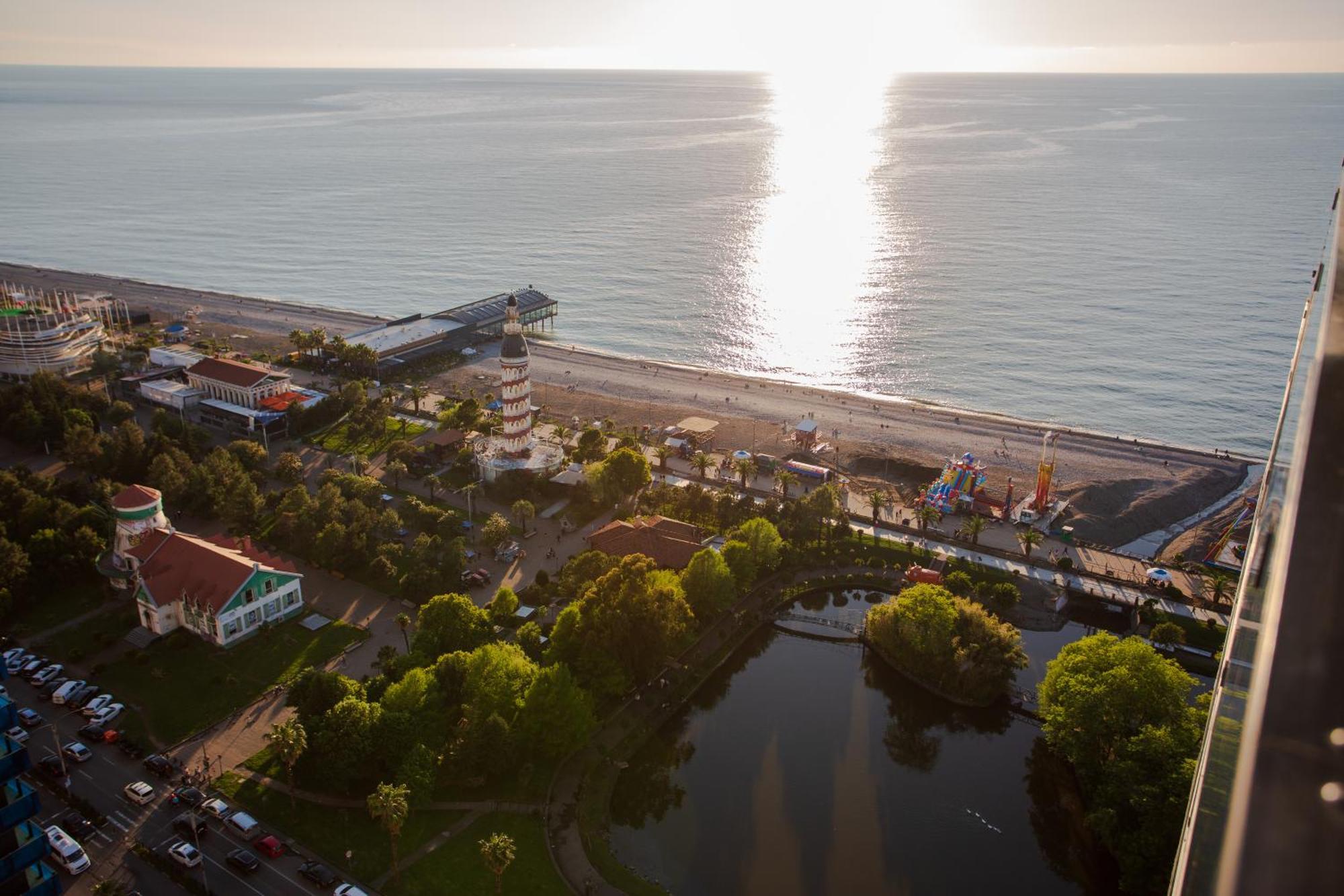 Seaside Batumiアパートメント エクステリア 写真